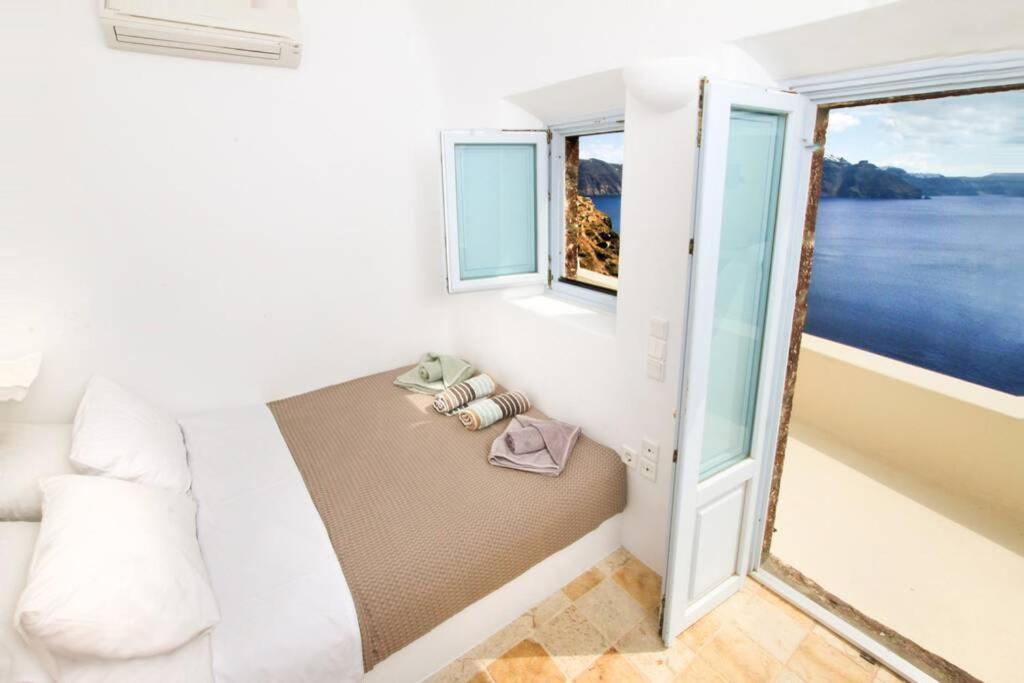 Вилла Dionyssos Cave House Ия Экстерьер фото