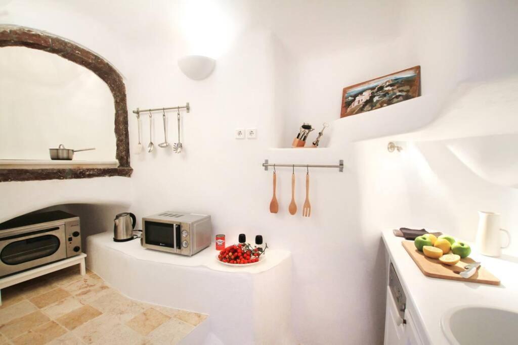Вилла Dionyssos Cave House Ия Экстерьер фото